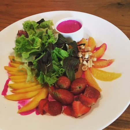 Catamaya Eatery & Bar